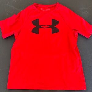 Under Armour Red Short Sleeve Tee with Black Logo